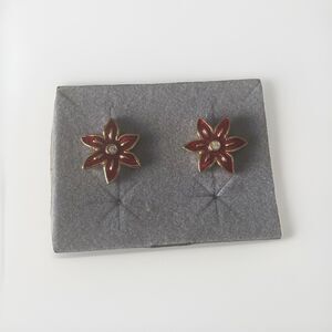 Avon Vintage Red Enamel Poinsettia Stud Earrings Goldtone Rhinestone Christmas
